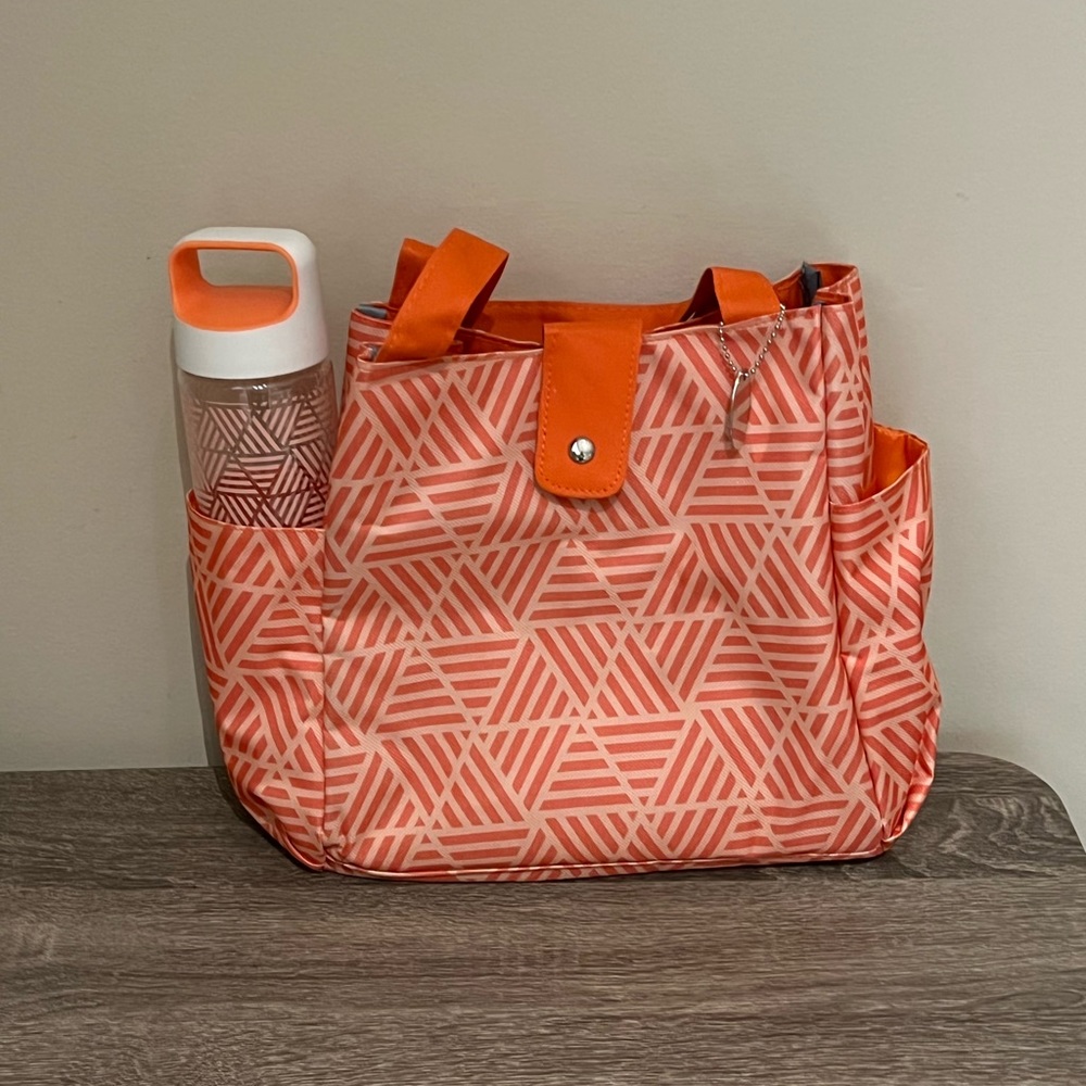 Lunch box and water bottle set NEW